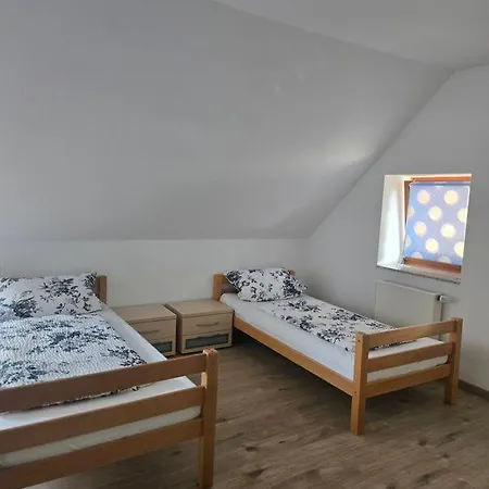 Апартаменты Empede Нойштадт-ам-Рюбенберге