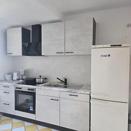 Empede Apartman *